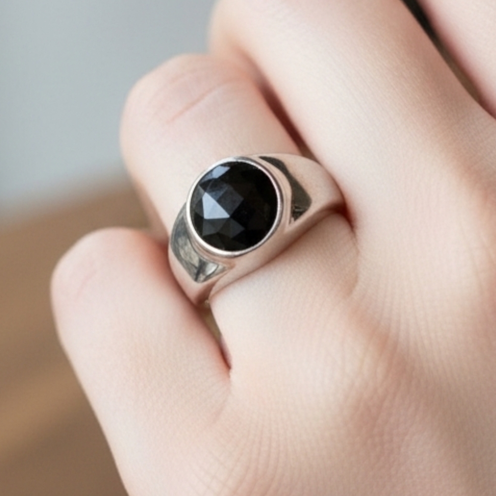 Stainless Steel Black Onyx Faceted Ring! Size 9!